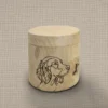 Kleine houten mini urn hond, handgedraaid en voorzien van pyrografie door Letza.life